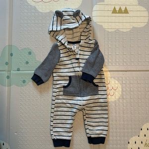 Carter’s one-piece hooded outfit